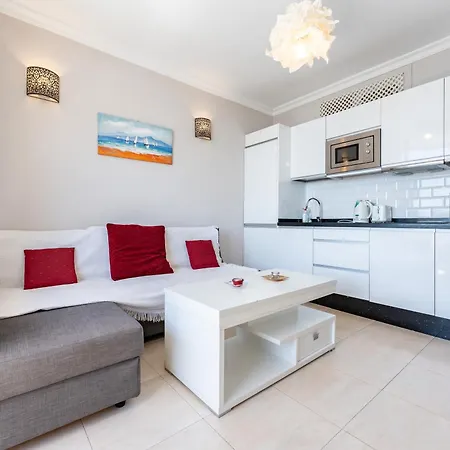 Stunning Marina View Апартаменты