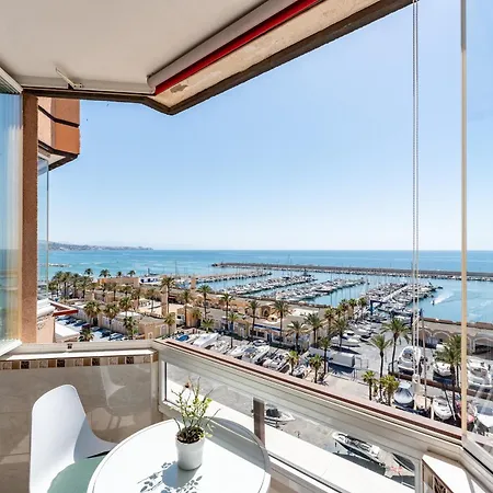 Апартаменты Stunning Marina View Фуэнхирола