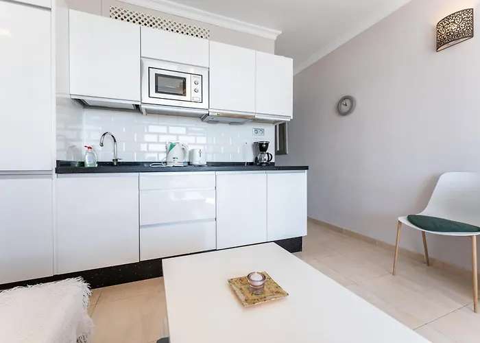 Stunning Marina View Appartement